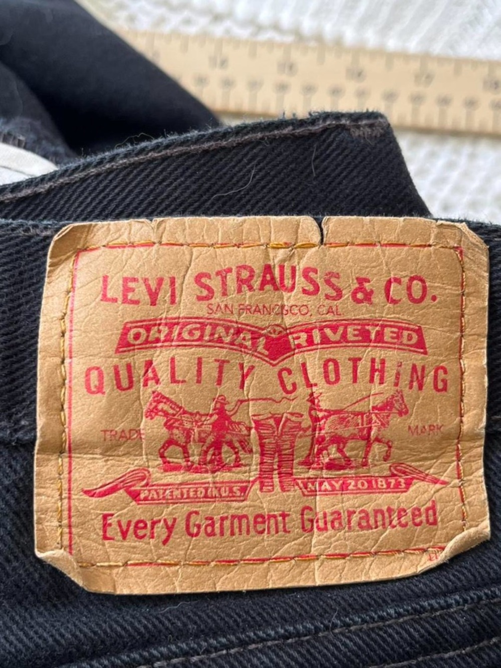 Vintage Deadstock Levis TINY black "low cut" 100% cotton 2003 Jeans- size 23-24 - Picture 6 of 8